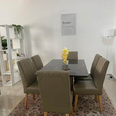 Safiyya Homestay Keluang Exteriér fotografie